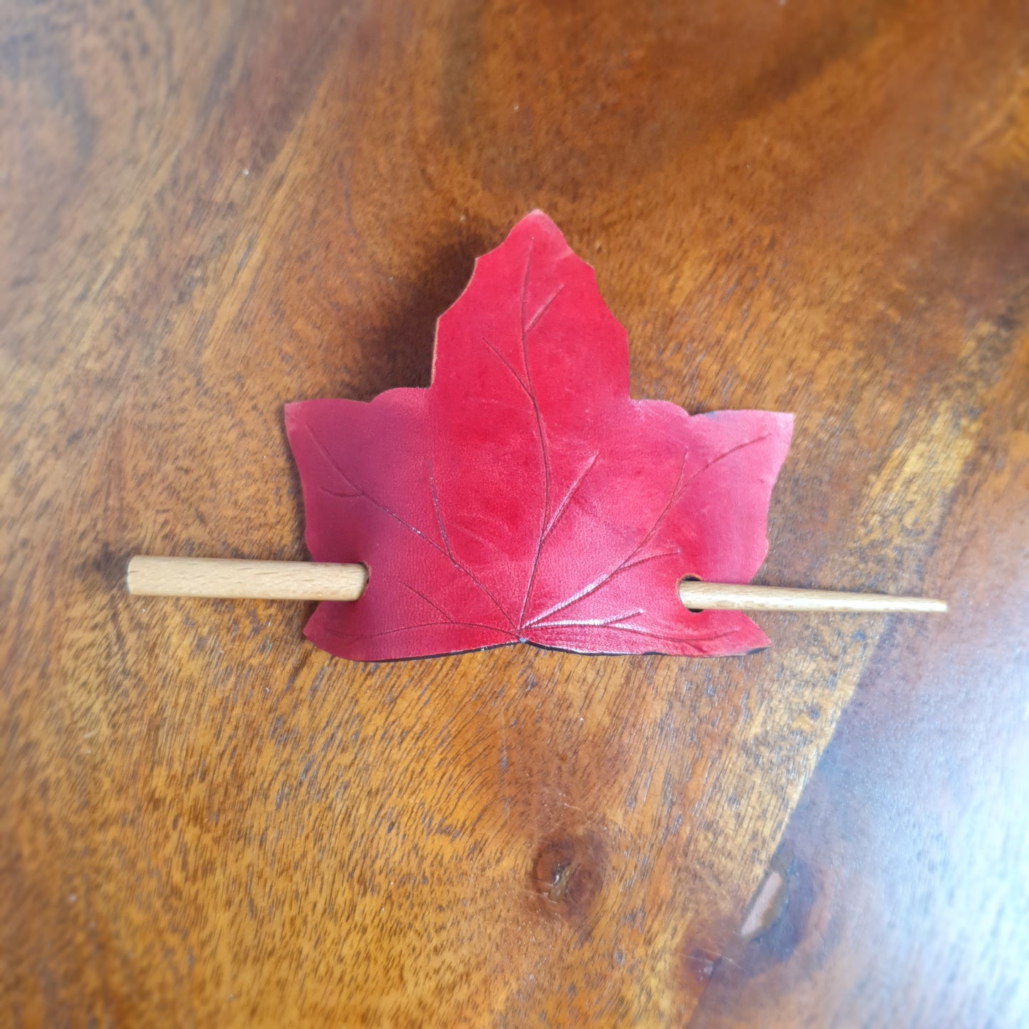 Maple hair clip