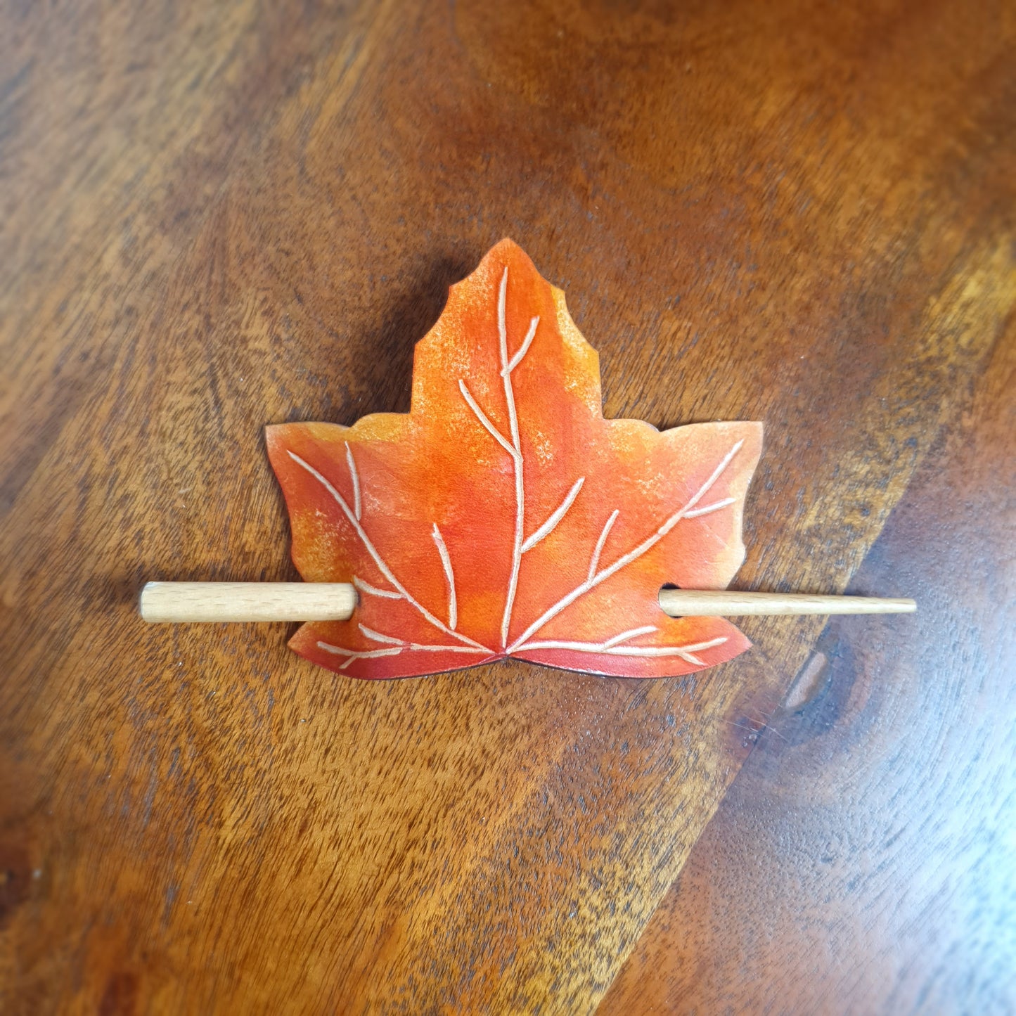 Maple hair clip
